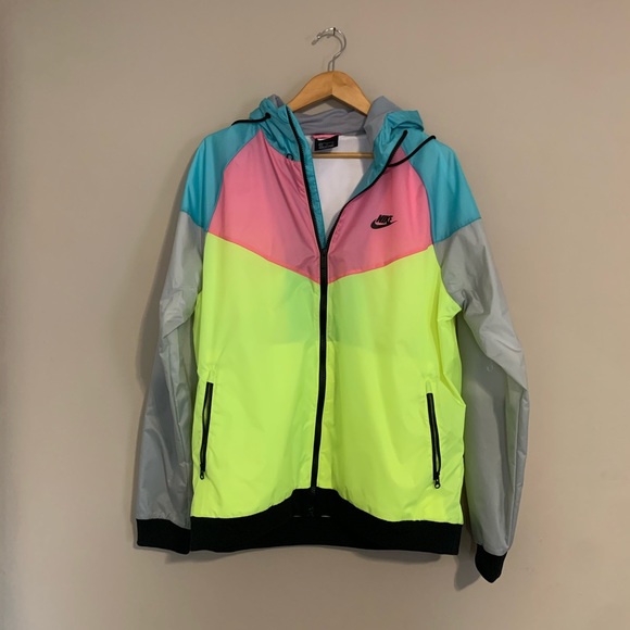 Nike Jackets & Blazers - BRAND NEW NIKE WINDBREAKER